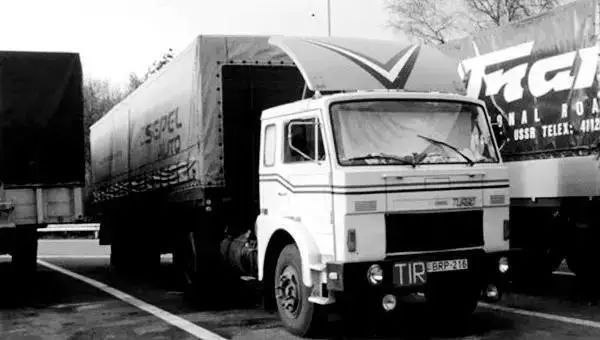 经典卡车14.jpg