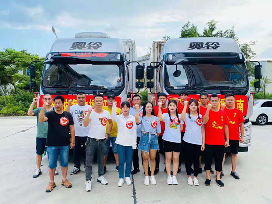 胡辣汤不怕，漳州卡友开着大黄蜂送救援物